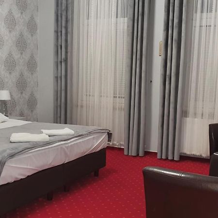 Hotel Nad Rzeczka Stary Toruń Exteriör bild
